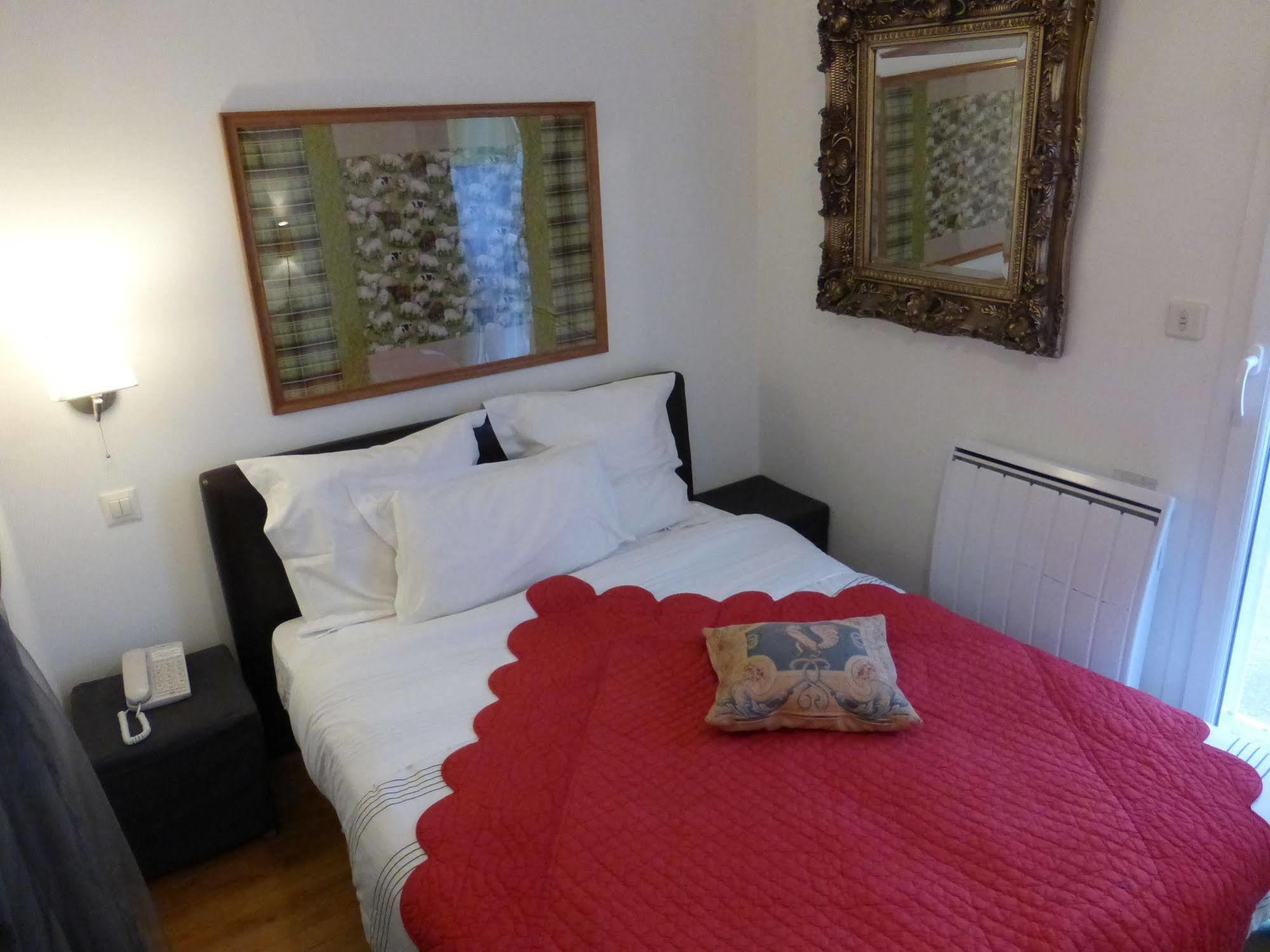Logis Hotel La Villa Boucicaut Chalon-sur-Saône Buitenkant foto