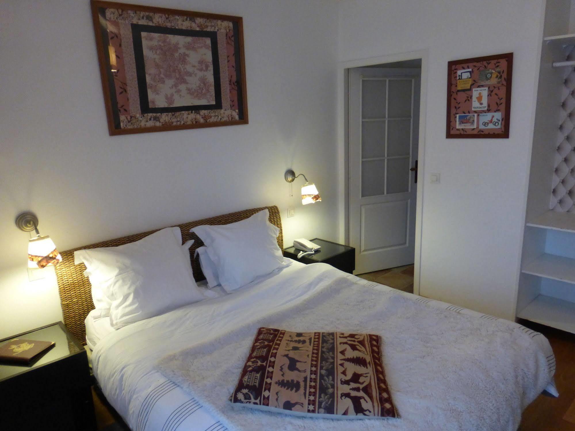 Logis Hotel La Villa Boucicaut Chalon-sur-Saône Buitenkant foto