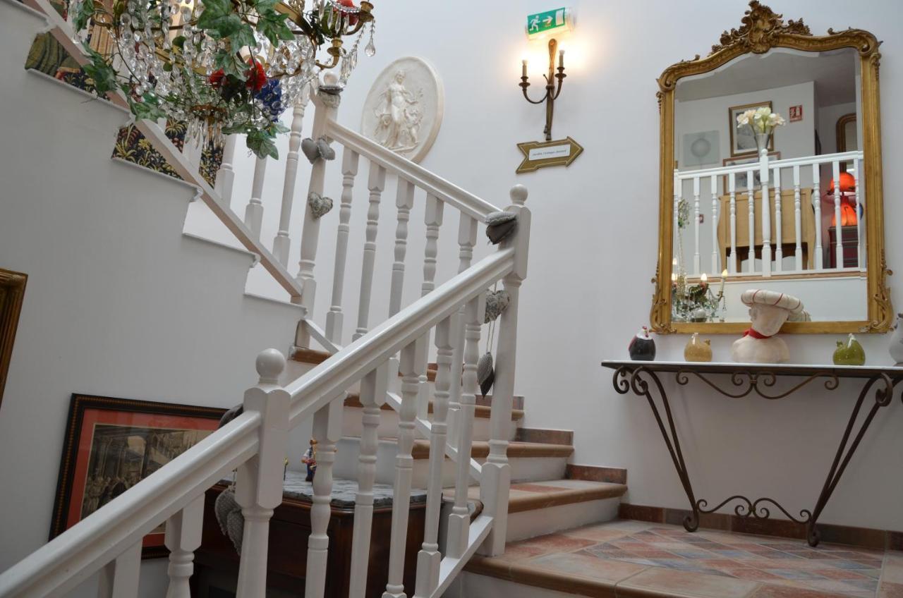 Logis Hotel La Villa Boucicaut Chalon-sur-Saône Buitenkant foto